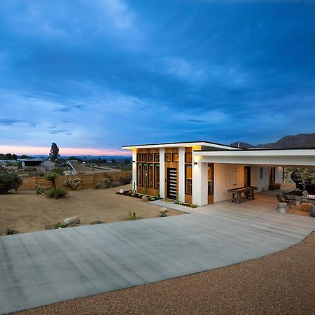 Chicory By Avantstay Modern Desert Retreat W Hot Tub Joshua Tree Exterior photo